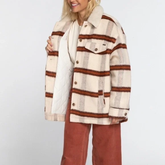 NWOT BILLABONG Lucky Charm Trucker Jacket Fleece Collar Large - Picture 3 of 10